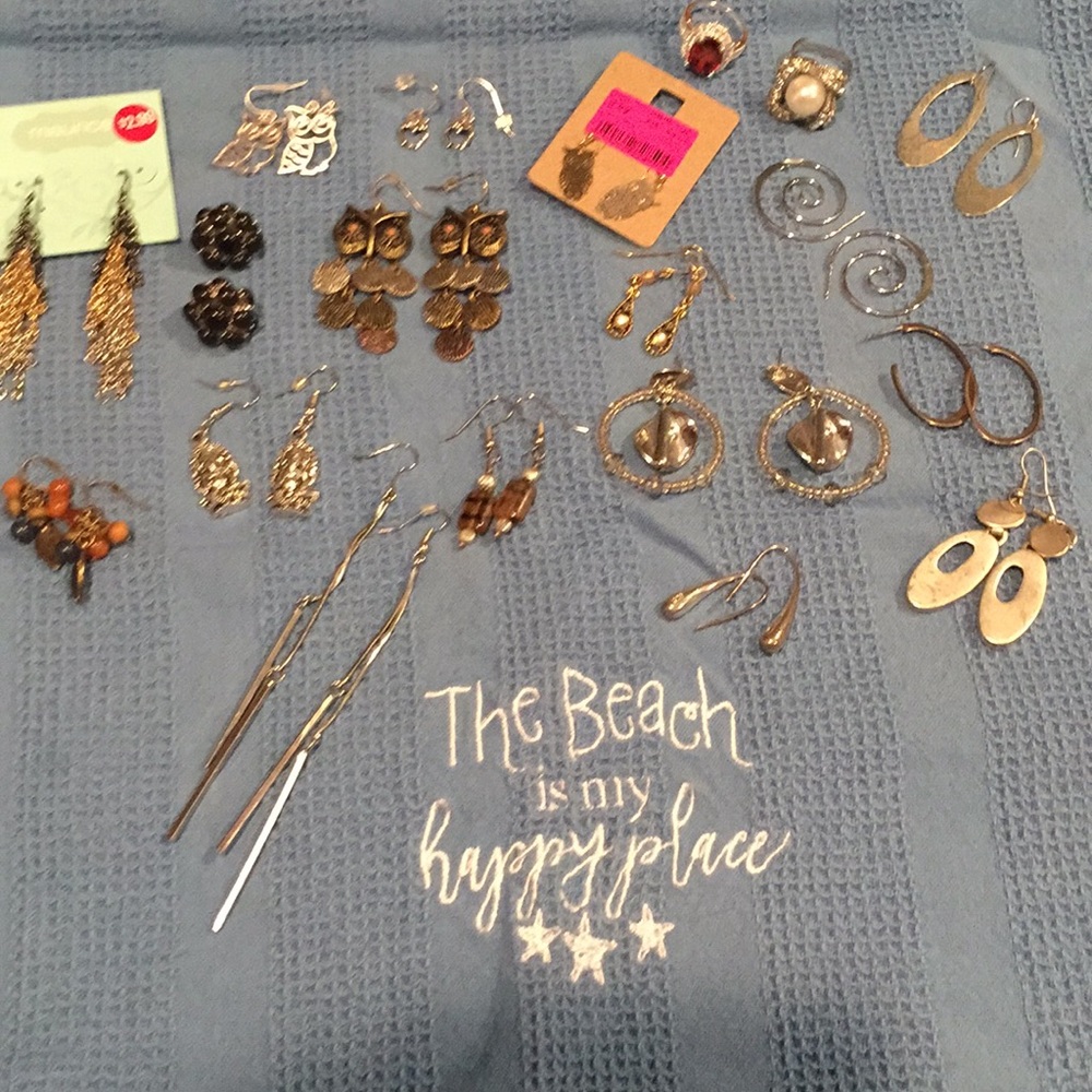 Lot of earrings